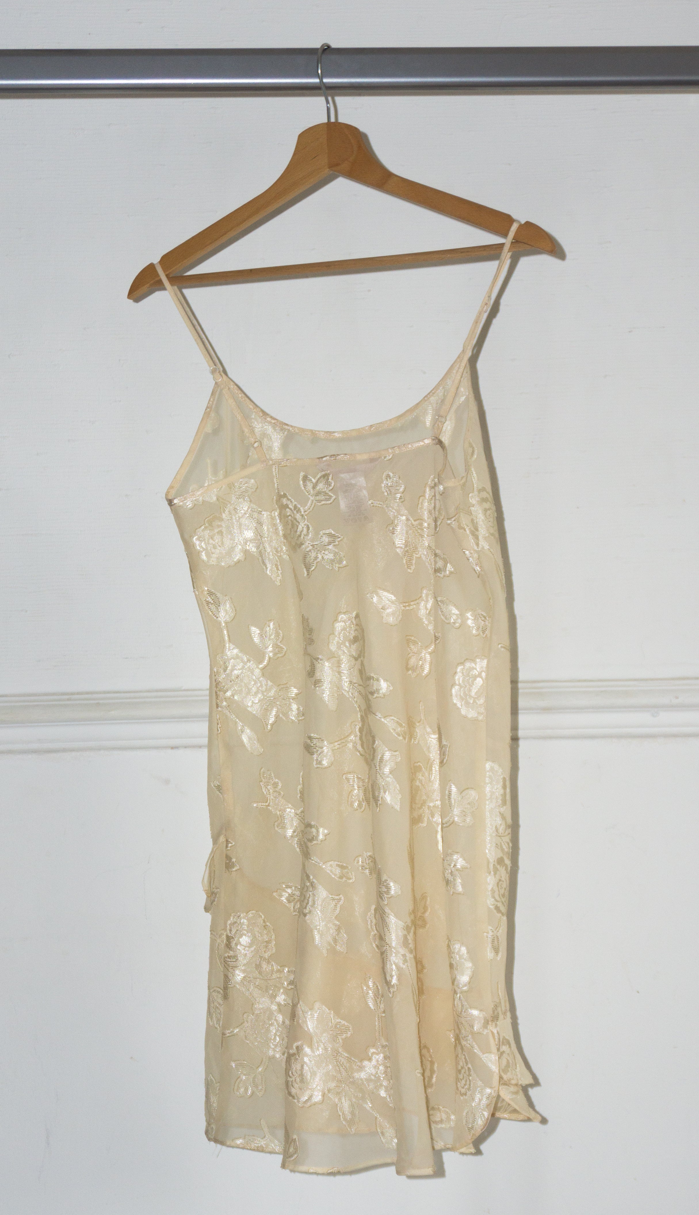 Robe Transparente à Fleurs T.38