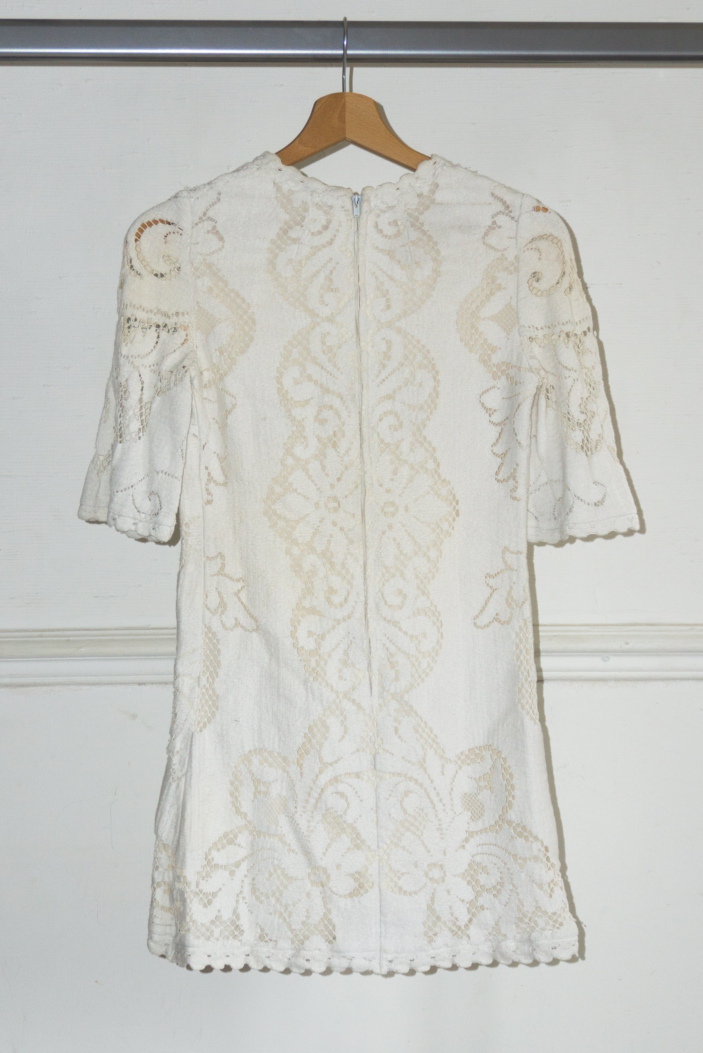 Robe Guipûre Blanche T.34
